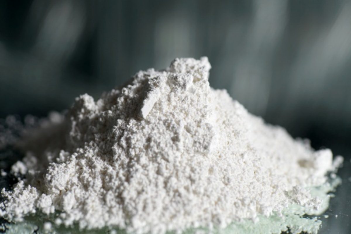 Calcium hydroxide as a powder